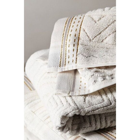 Anthropologie Windstream Hand Towel LOT OF 4 - BNWT - Picture 1 of 7